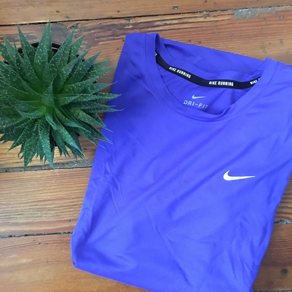 NIKE DRI-FIT Tee - Picture 1 of 7
